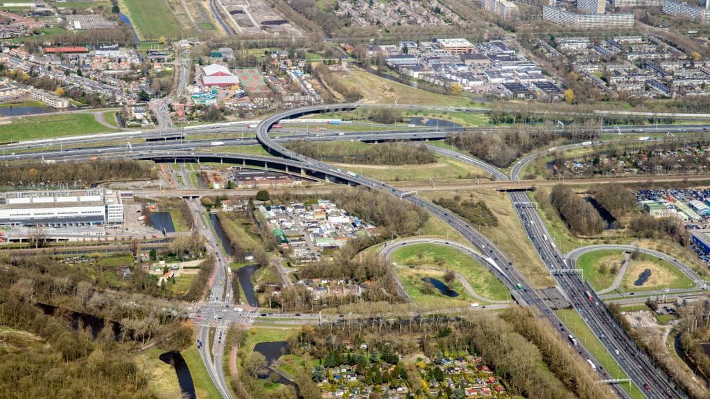 Luchtfoto van het Terbregseplein bouw van nieuw deel A16. Foto: Rijkswaterstaat.