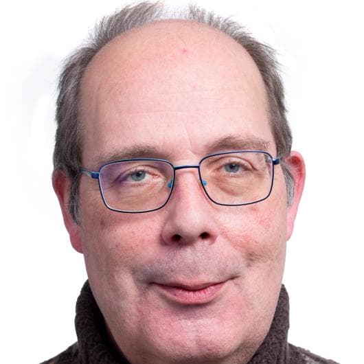 Peter Eggink is lid van de wijkraad Oud-Charlois - Wielewaal.